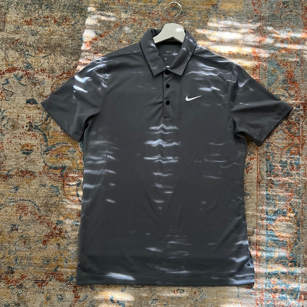 Gray Nike Dri-fit golf shirt Mens size medium